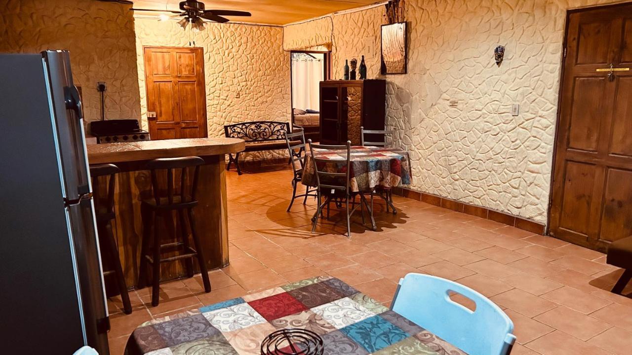 Casa Encantada Offers You Two-Bedroom House, 1 Tiny Apartment & 3 Double Rooms Manuel Antonio Dış mekan fotoğraf